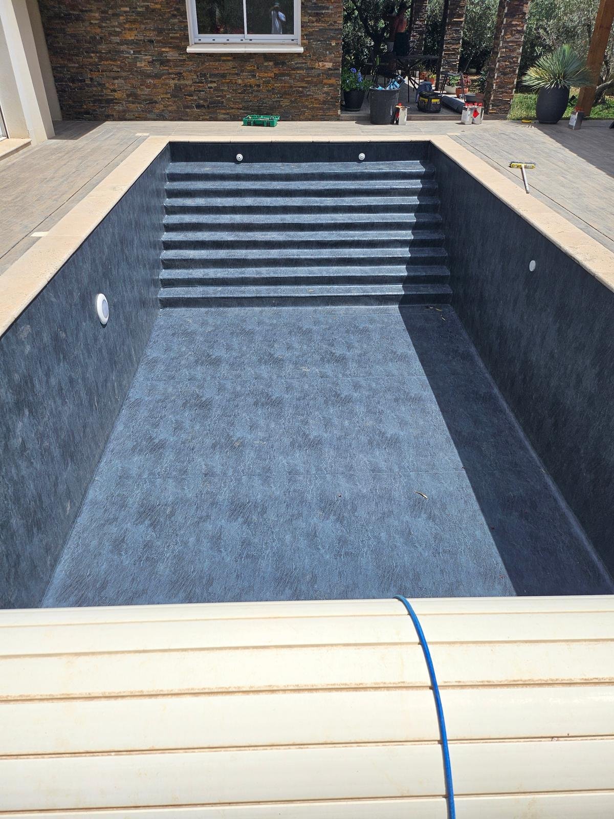 WhatsApp Image 2025-10-12 at 17.20.02