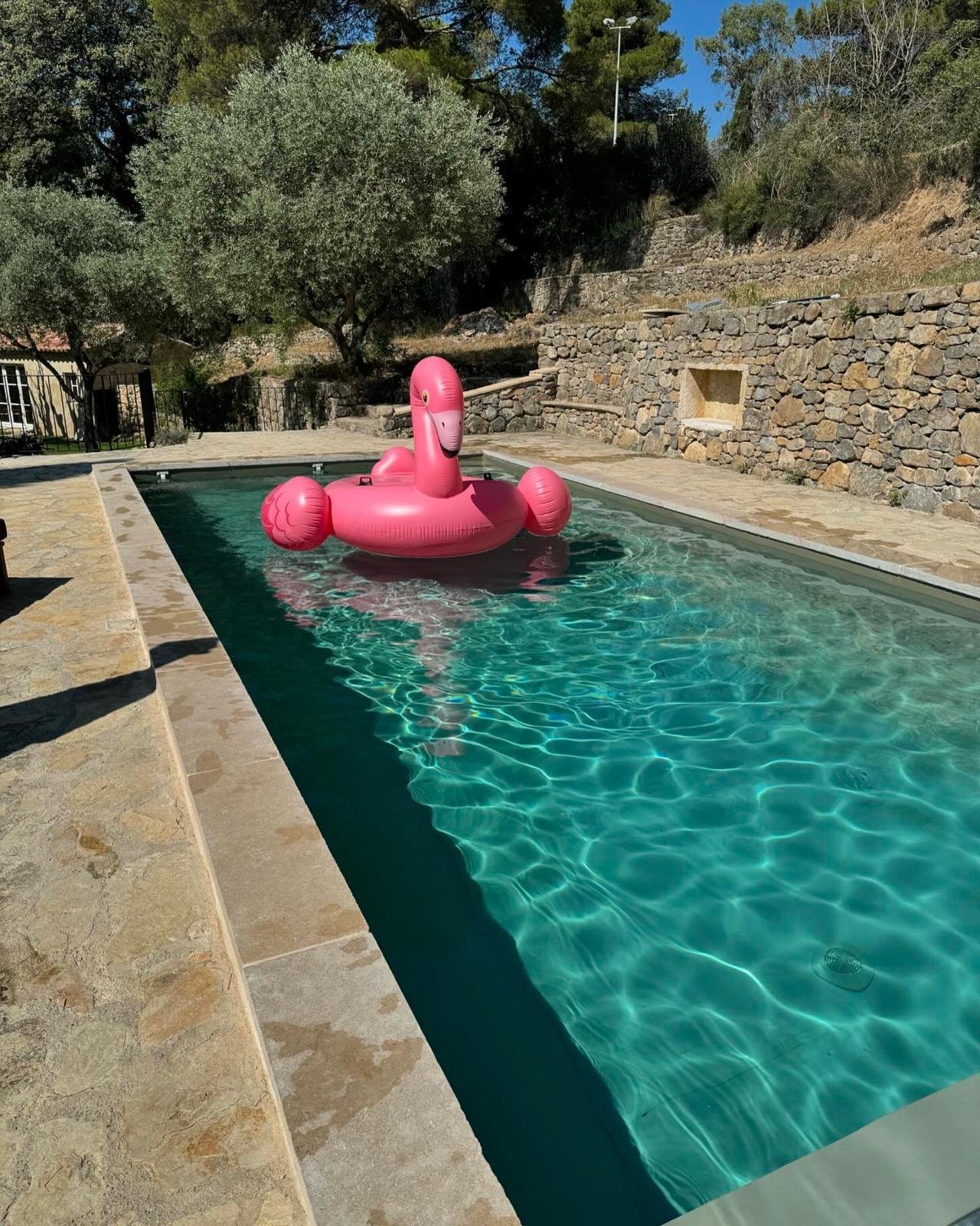 whatsapp-image-2025-10-12-at-17.28.33-10-AMqDQJ5LgVUwPpQD