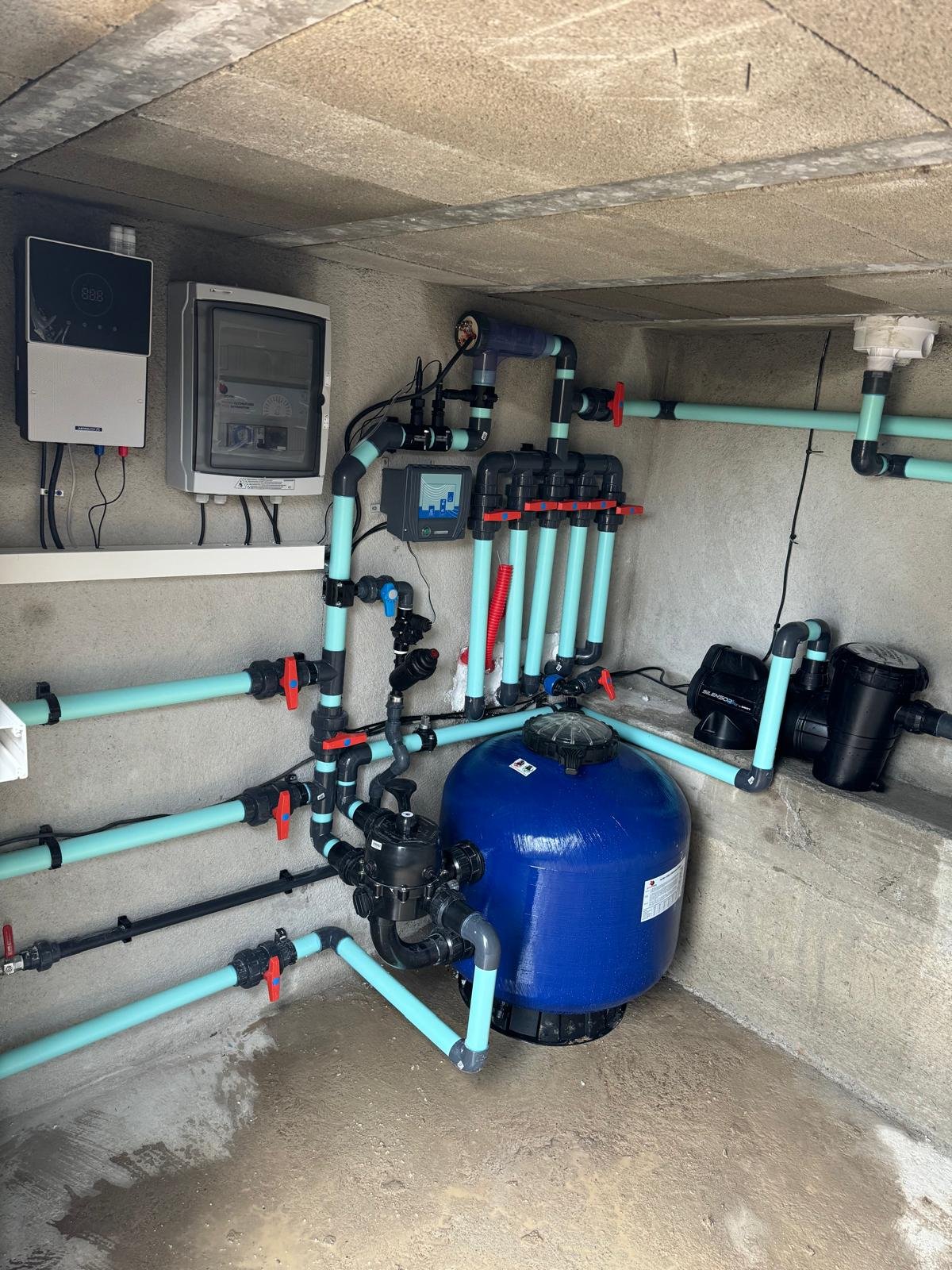 Installation Systeme de filtration à traitement automatique à Aix-en-Provence